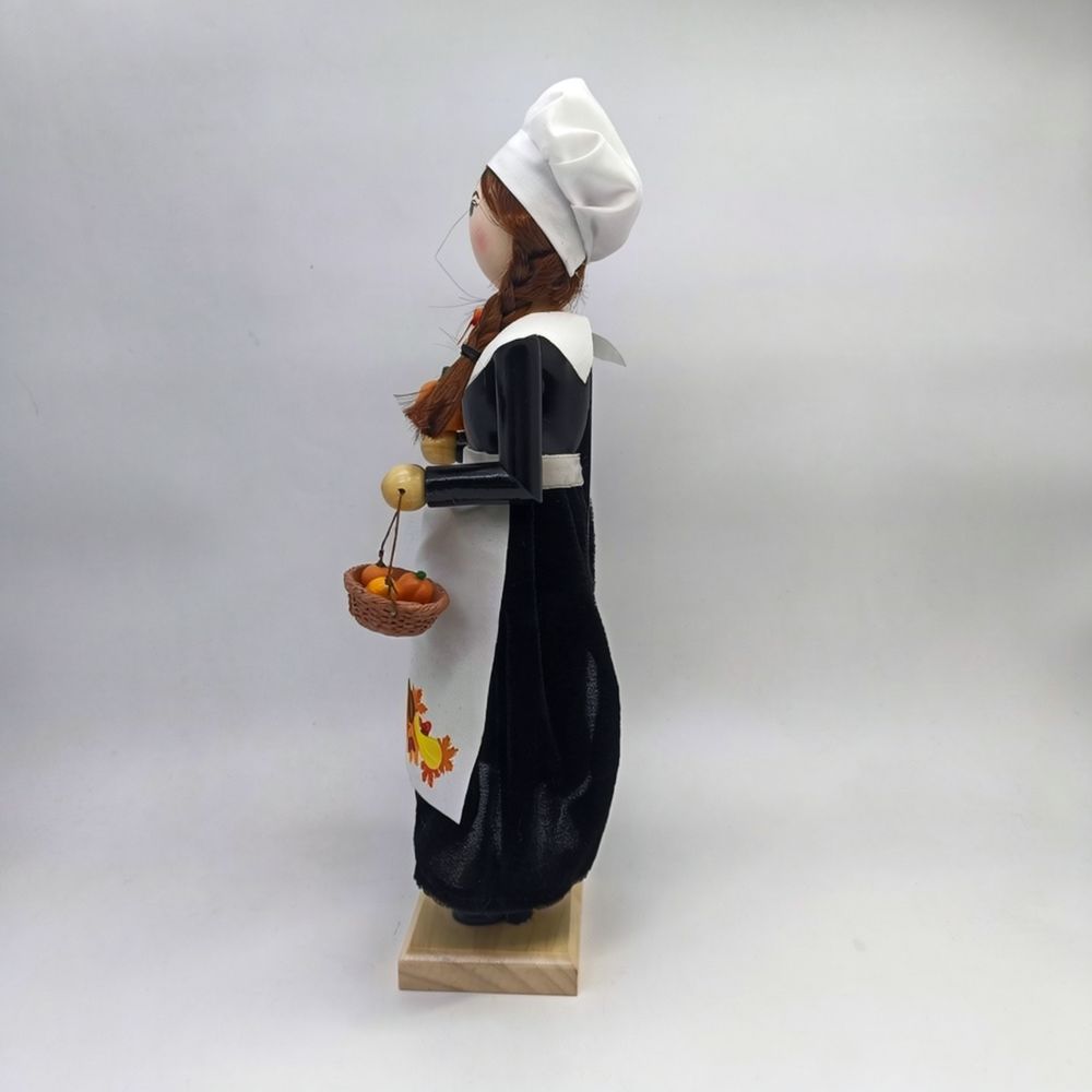 Festive Wooden Nutcracker Figu - Nutcracker Figurine ulasan dan harga