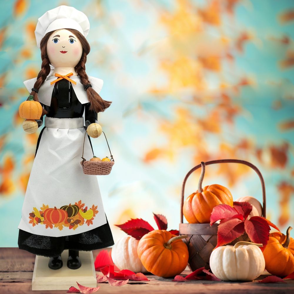 Festive Wooden Nutcracker Figu - Nutcracker Figurine ulasan dan harga
